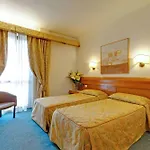 Grifone - Meetings & 4*