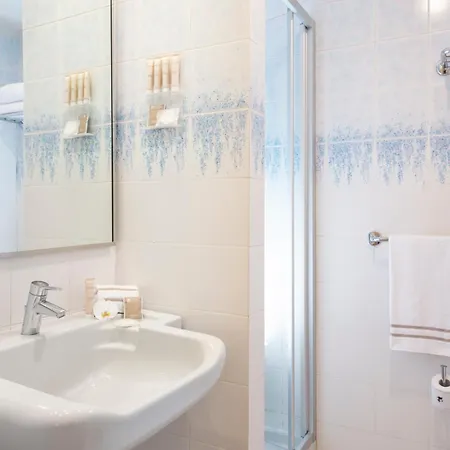 Grifone - Meetings & 4*