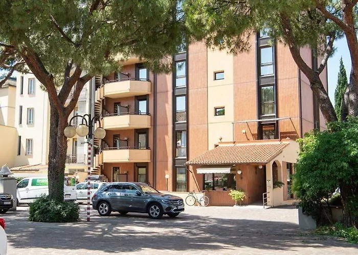 Grifone - Meetings & 4*